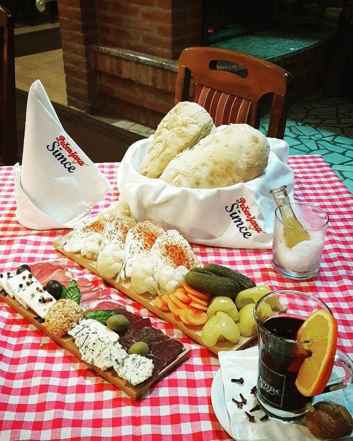 Konaciste Simce Bed and Breakfast Kraljevo Esterno foto