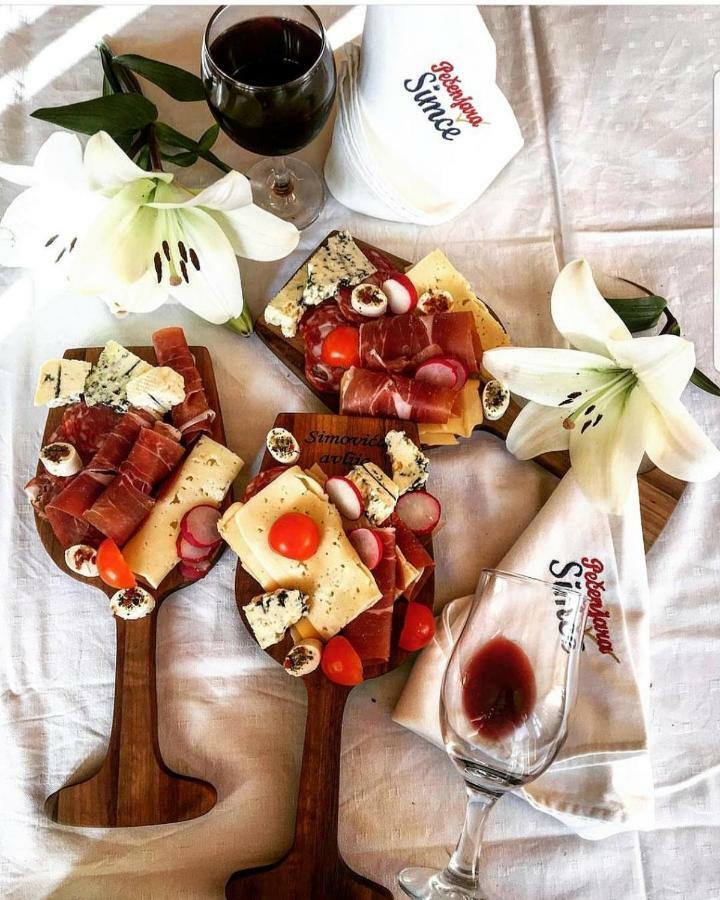 Konaciste Simce Bed and Breakfast Kraljevo Esterno foto